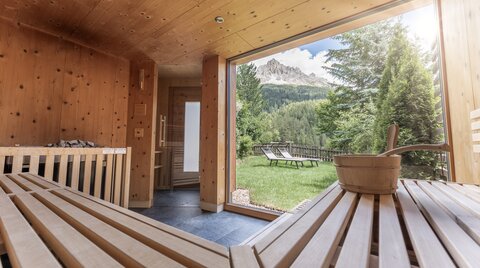 Ausblick aus der Adults only Sauna im Sommer